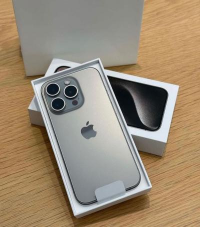 Apple iPhone 15 Pro  = 550 EUR , iPhone 15 Pro Max