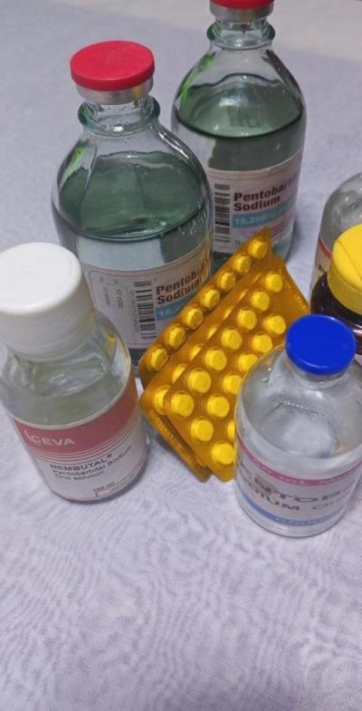 cyjanku, nembutal, xanax, valium, oksytocyna, meth