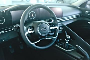 Hyundai Elantra  1.6 MPI SMART NAVI 2021