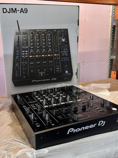 Pioneer CDJ-3000 Player i Pioneer DJM-A9 DJ-Mikser